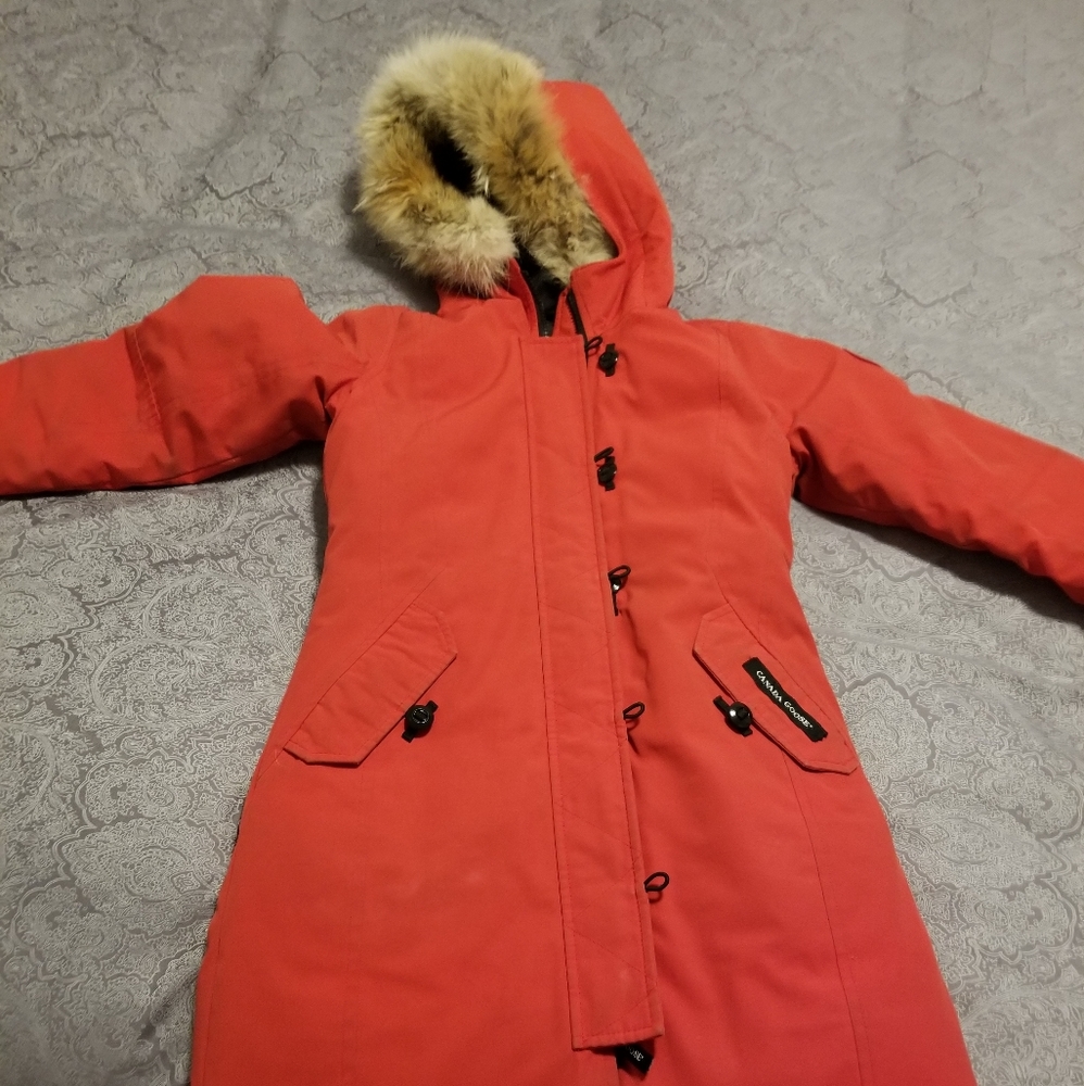 Used Girls Canada Goose coat